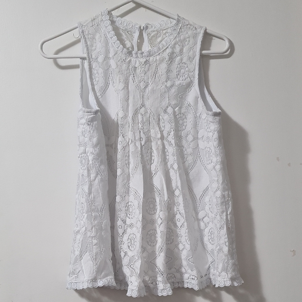 🟣🟣Doe & Rae White Pleated Ruffled Tank Top
